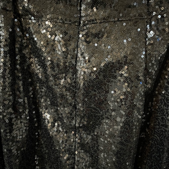 Black sequin ladies suit - Picture 5 of 16